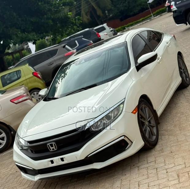Honda Civic EX Sedan 2020 Off white