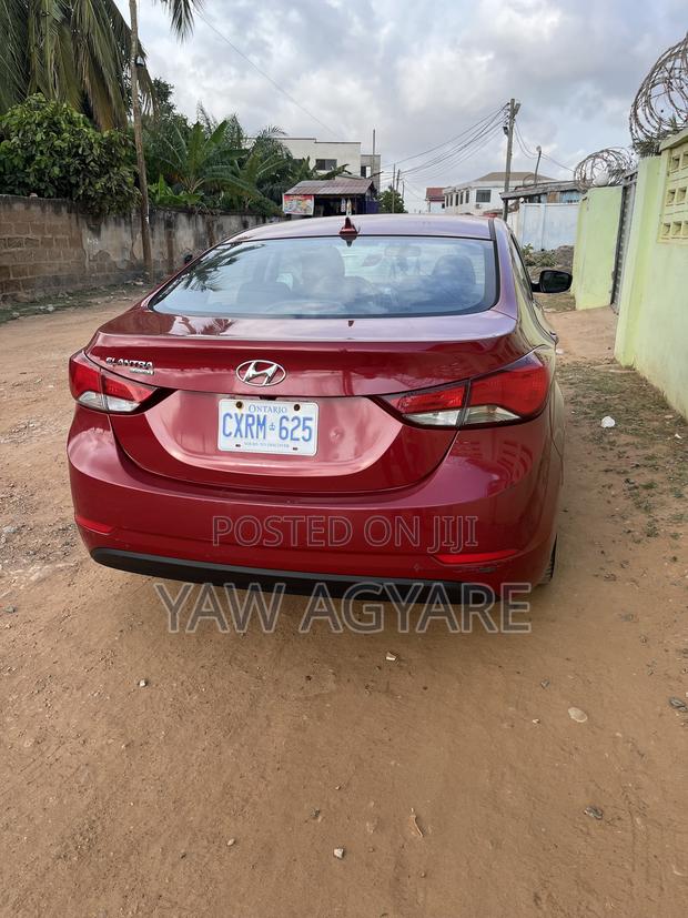 Hyundai Elantra SE Sedan FWD (1.8L 4cyl 6M) 2016 Red