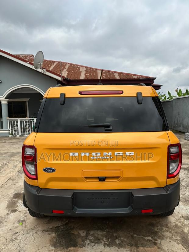 Ford Bronco 2023 Yellow