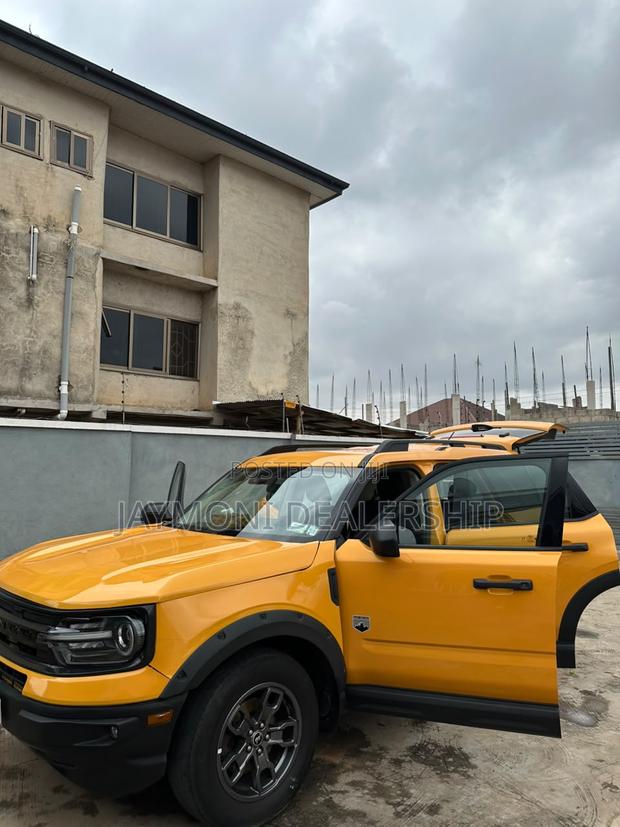 Ford Bronco 2023 Yellow