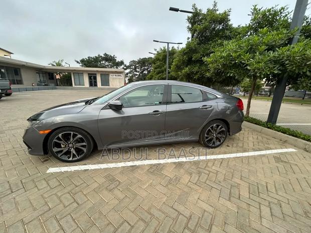 Honda Civic 2021 Gray