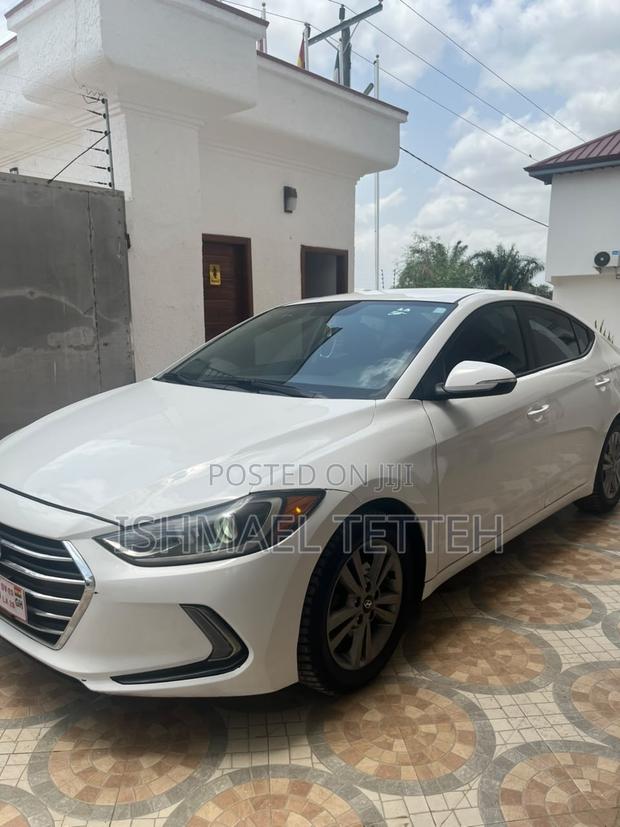 Hyundai Elantra 2017 White