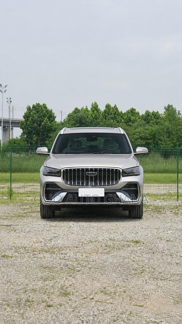 Geely Monjaro 2026 Silver