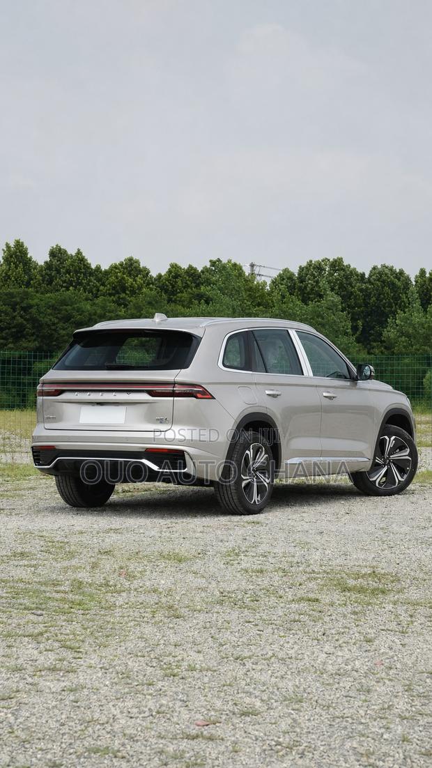Geely Monjaro 2026 Silver