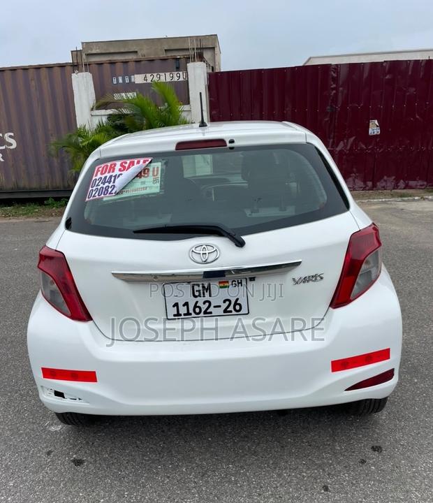 Toyota Yaris 2013 White