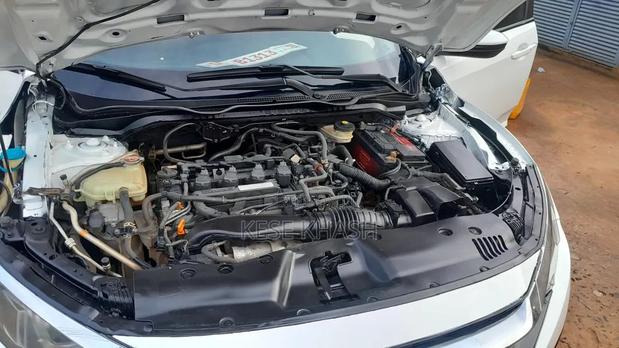 Honda Civic 2017 White