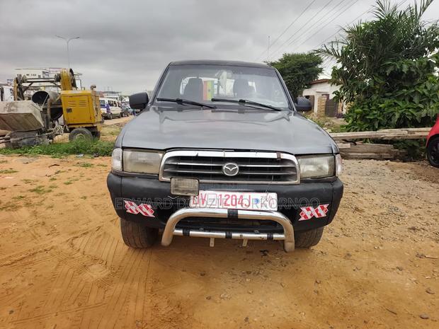 Mazda B 2003 Gray