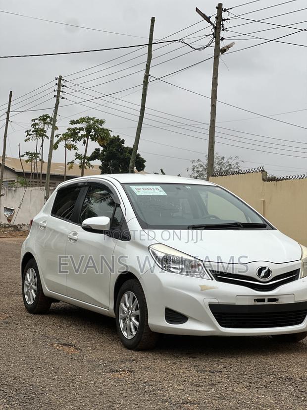 Toyota Vitz 1.3 FWD 3dr 2012 White