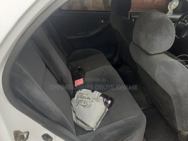 Toyota Corolla 2006 White