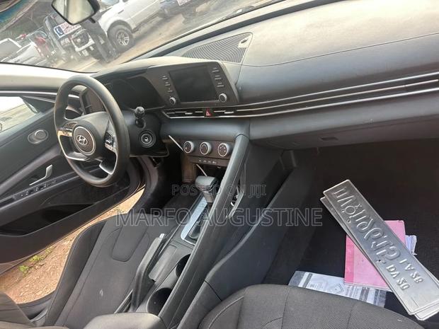Hyundai Elantra 2021 Gray
