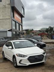 Hyundai Elantra SE Sedan FWD (2.0L 4cyl 6M) 2017 White for sale