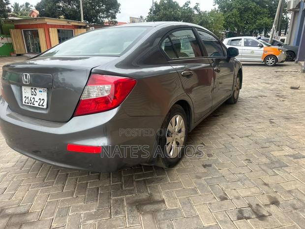 Honda Civic LX Sedan Automatic 2012 Gray
