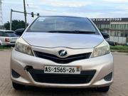 Toyota Vitz 2012 Off white for sale