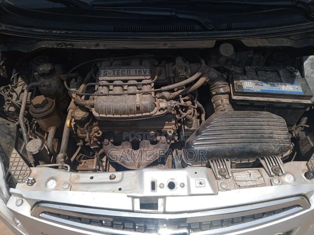 Chevrolet Spark 2012 Gray