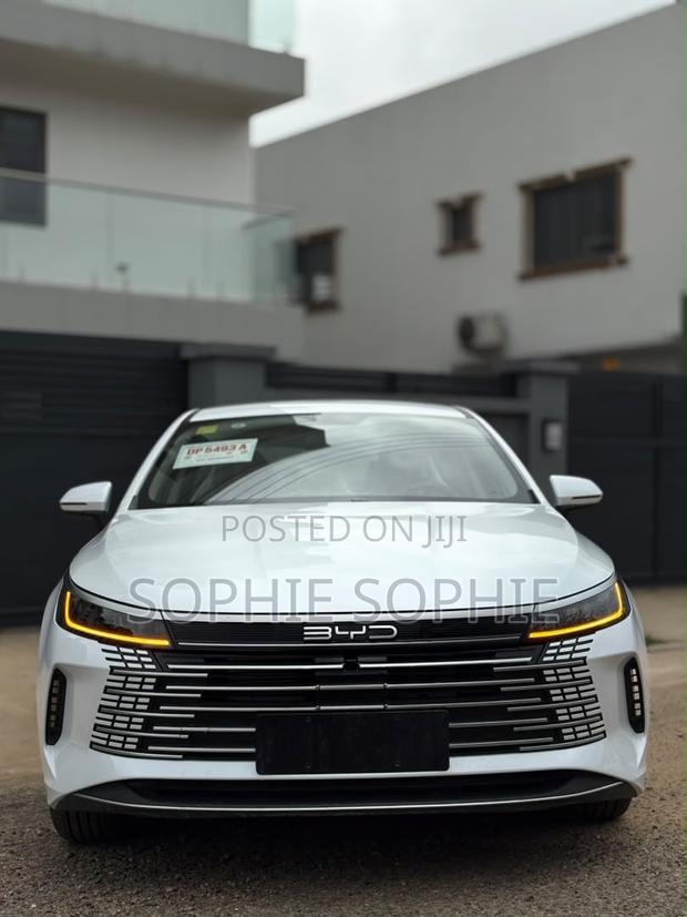 New BYD Destroyer 05 DM-i 1.5 Hybrid FWD 2025 White