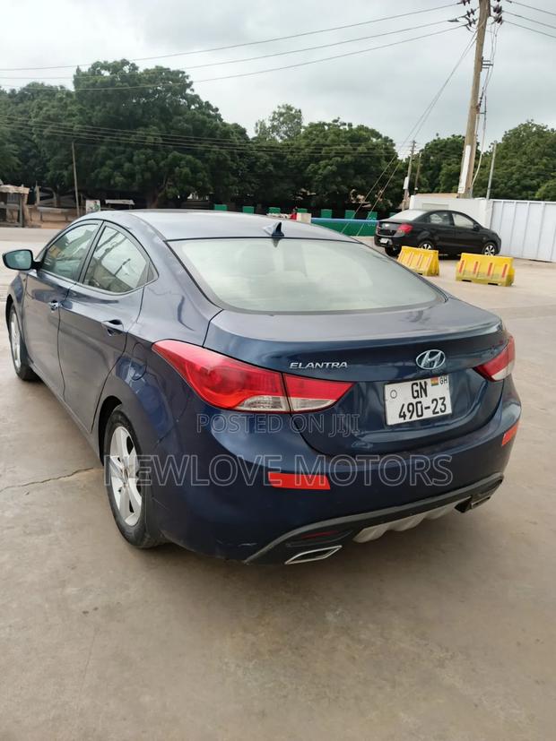 Hyundai Elantra 2013 Blue
