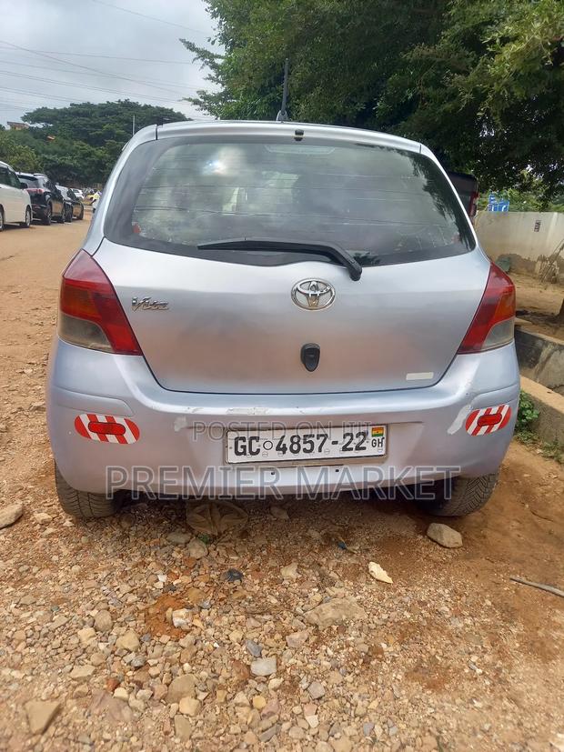 Toyota Vitz 1.3 AWD 5dr 2010 Silver