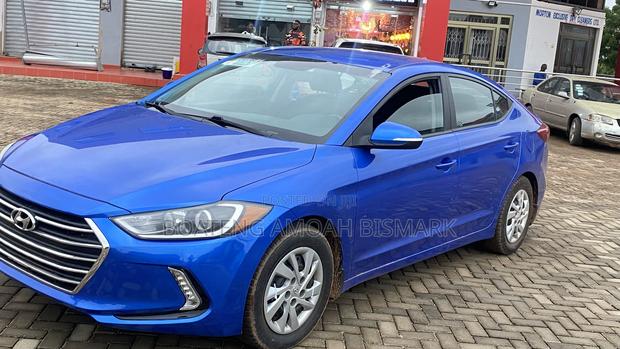Hyundai Elantra 2019 Blue