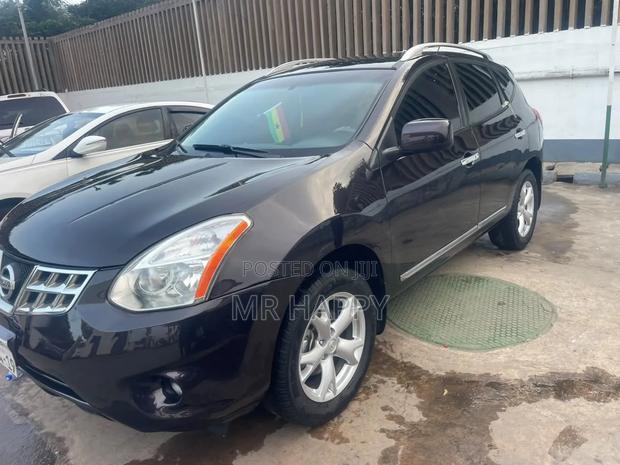 Nissan Rogue S 2011 Black