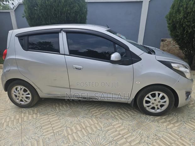 Chevrolet Spark 2015 Gray