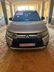 Mitsubishi Outlander ES FWD 2019 Silver for sale