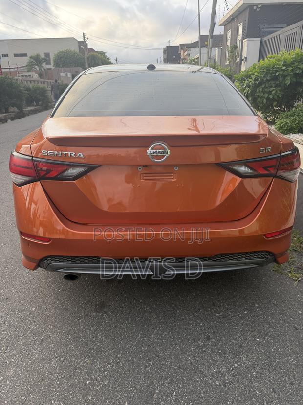 Nissan Sentra SR 2021 Orange