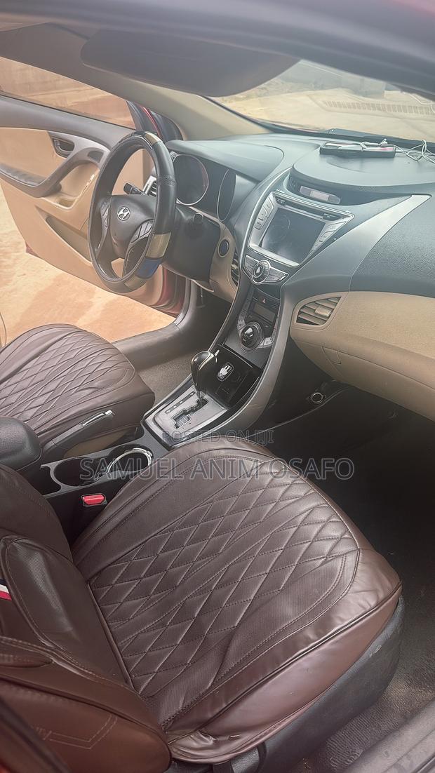 Hyundai Elantra 2013 Red
