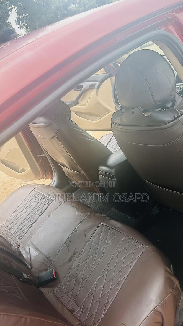 Hyundai Elantra 2013 Red