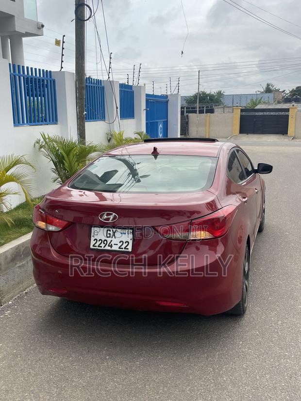 Hyundai Elantra Limited Sedan FWD (1.8L 4cyl 6A) 2013 Red
