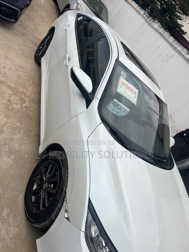Honda Civic 2019 White