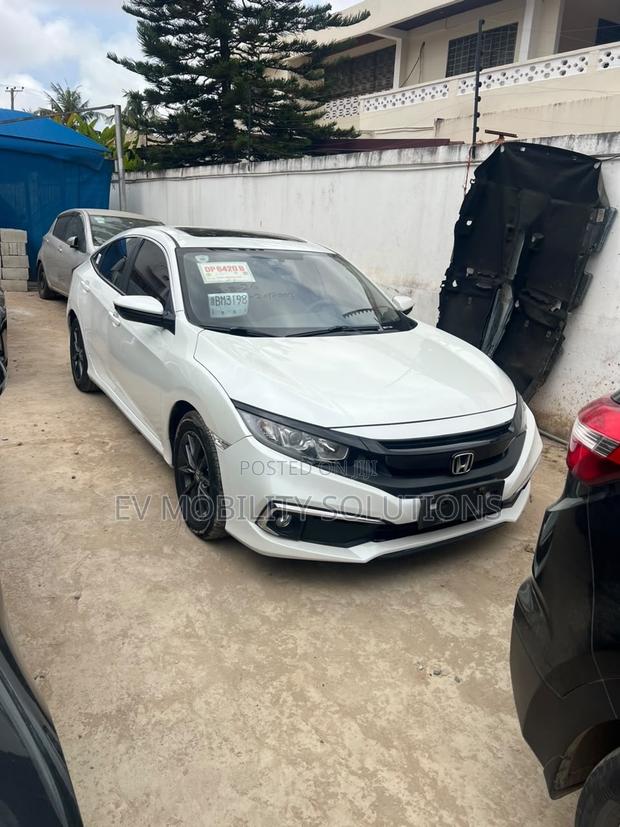 Honda Civic 2019 White