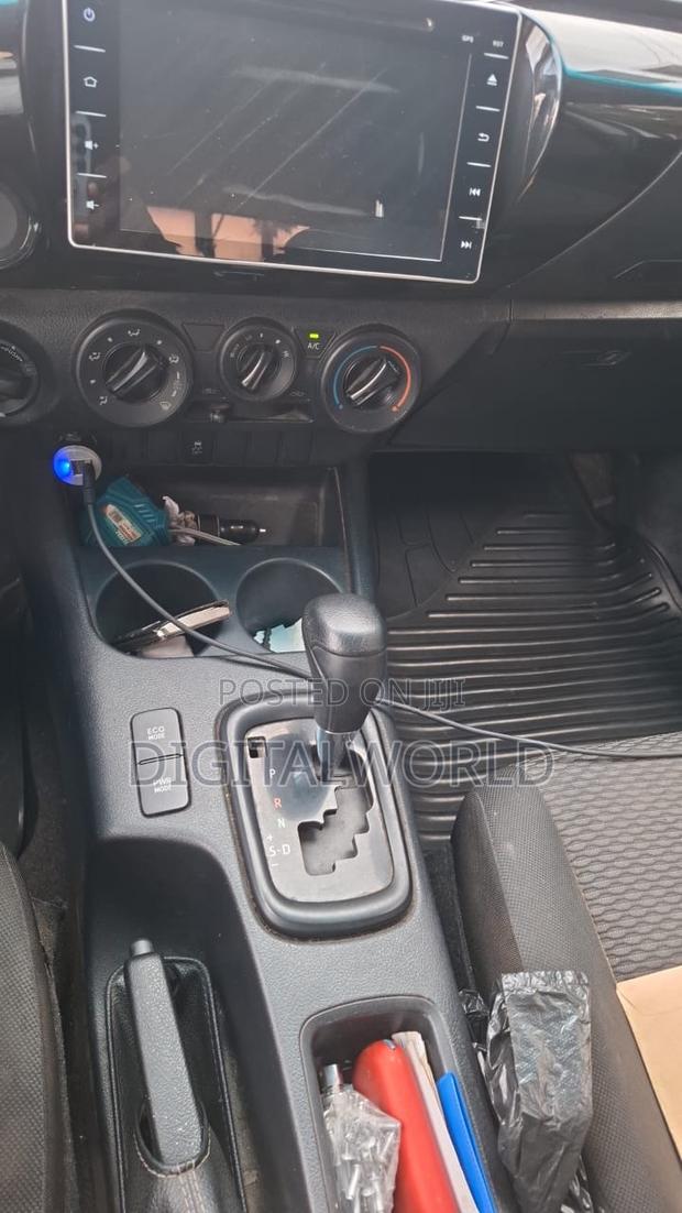 Toyota Hilux Revo Double Cab Deisel 2.4 AWD 2019 White