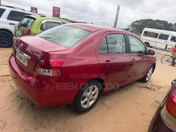 Toyota Yaris 2009 Burgundy
