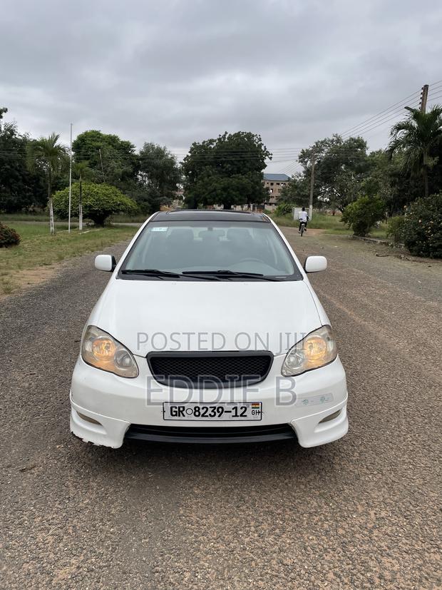 Toyota Corolla LE 2005 White