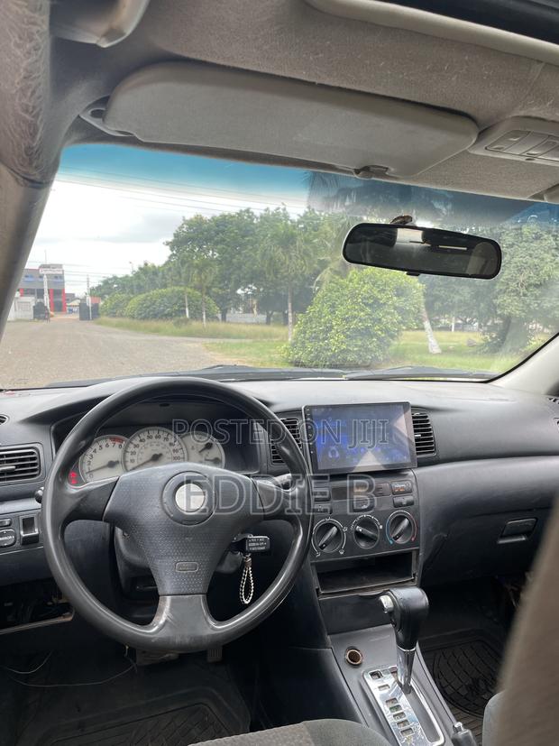 Toyota Corolla LE 2005 White