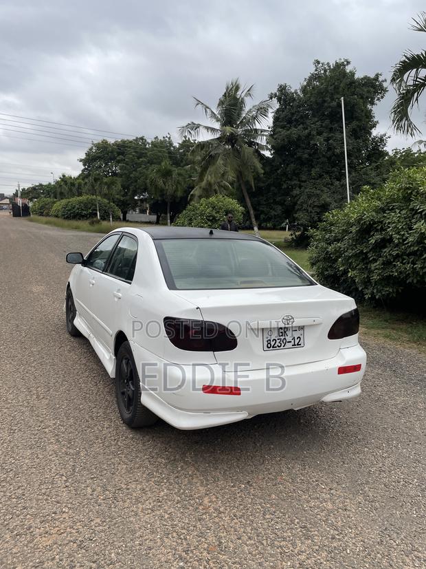 Toyota Corolla LE 2005 White
