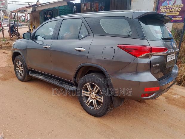Toyota Fortuner 2.7 AWD 2017