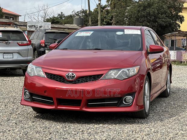 Toyota Camry 2013 Red