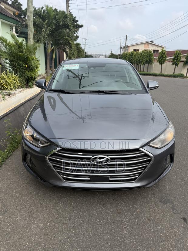 Hyundai Elantra Limited Sedan FWD (1.8L 4cyl 6A) 2013 Gray