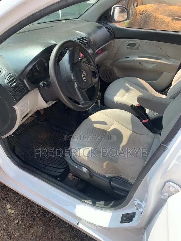 Kia Morning 2010 White