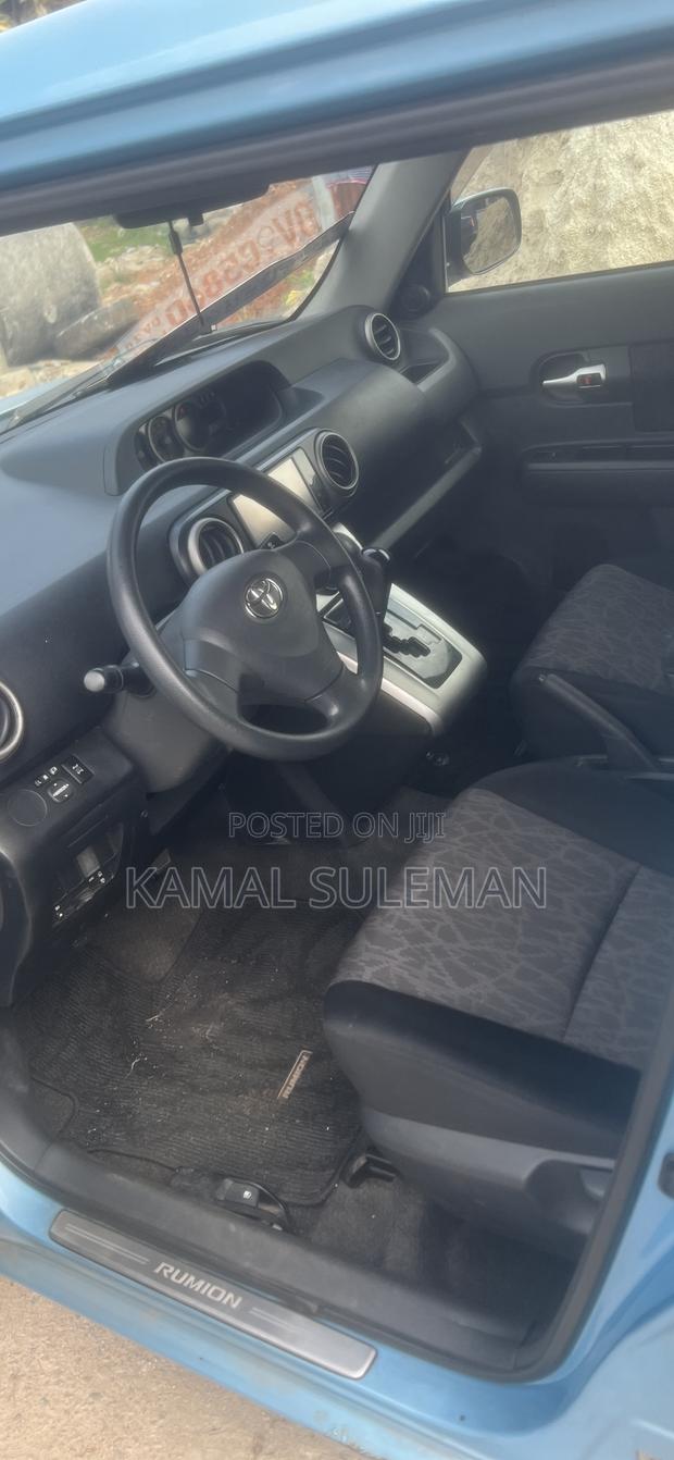 Toyota Corolla Rumion 2013 Blue