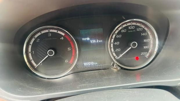 Mitsubishi L200 2023 Orange