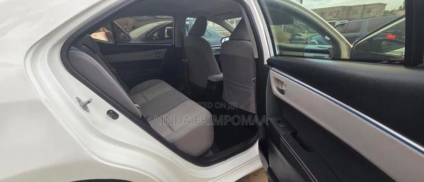 Toyota Corolla L 4dr Sedan (1.8L 4cyl 4A) 2015 White