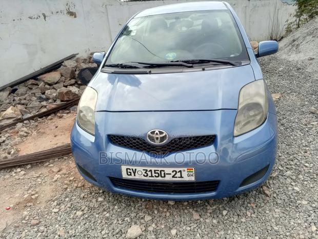 Toyota Yaris 2010 Blue
