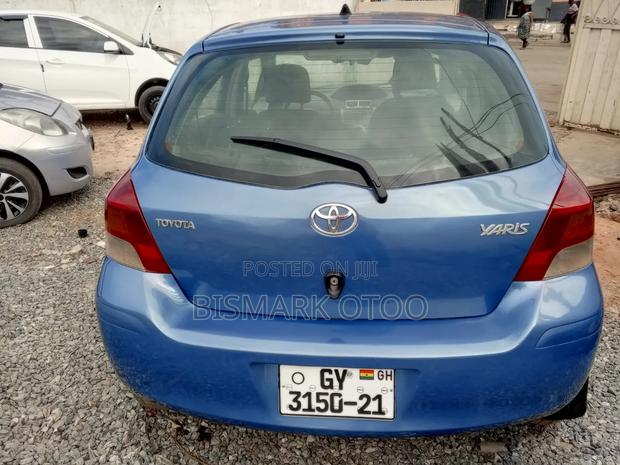 Toyota Yaris 2010 Blue