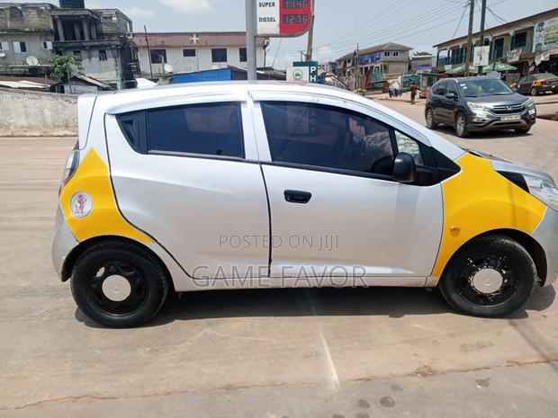 Chevrolet Spark 2012 Gray