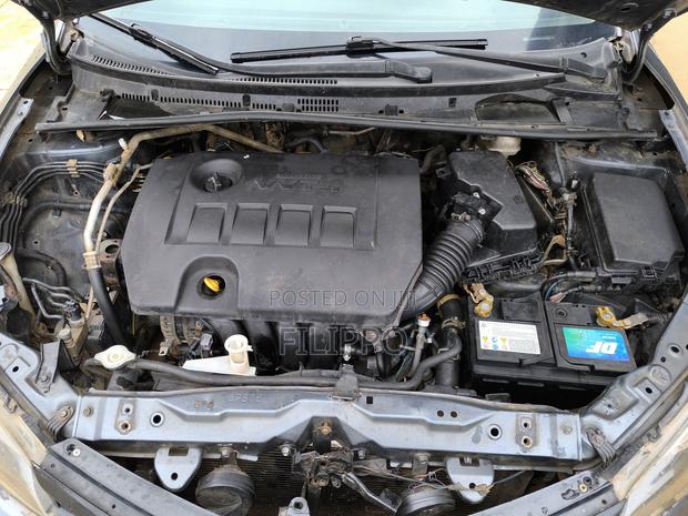 Toyota Corolla LE 4dr Sedan (1.8L 4cyl CVT) 2016 Gray
