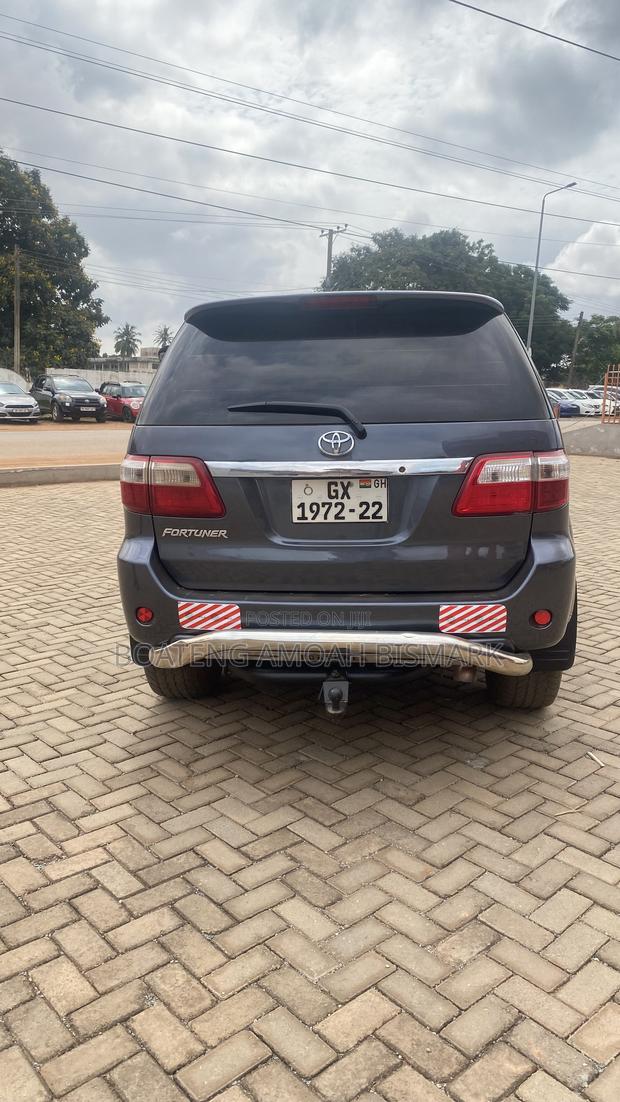 Toyota Fortuner 2012 Blue