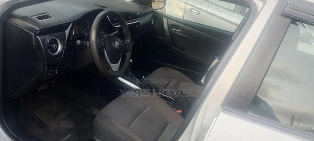 Toyota Corolla 2019 Silver