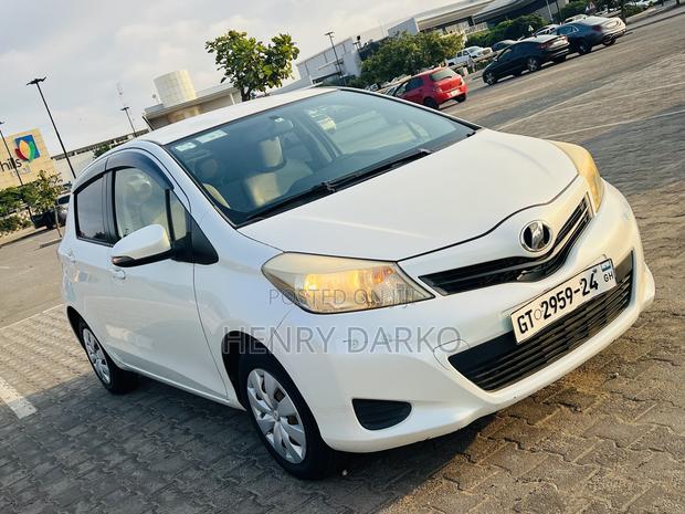 Toyota Vitz 2013 White